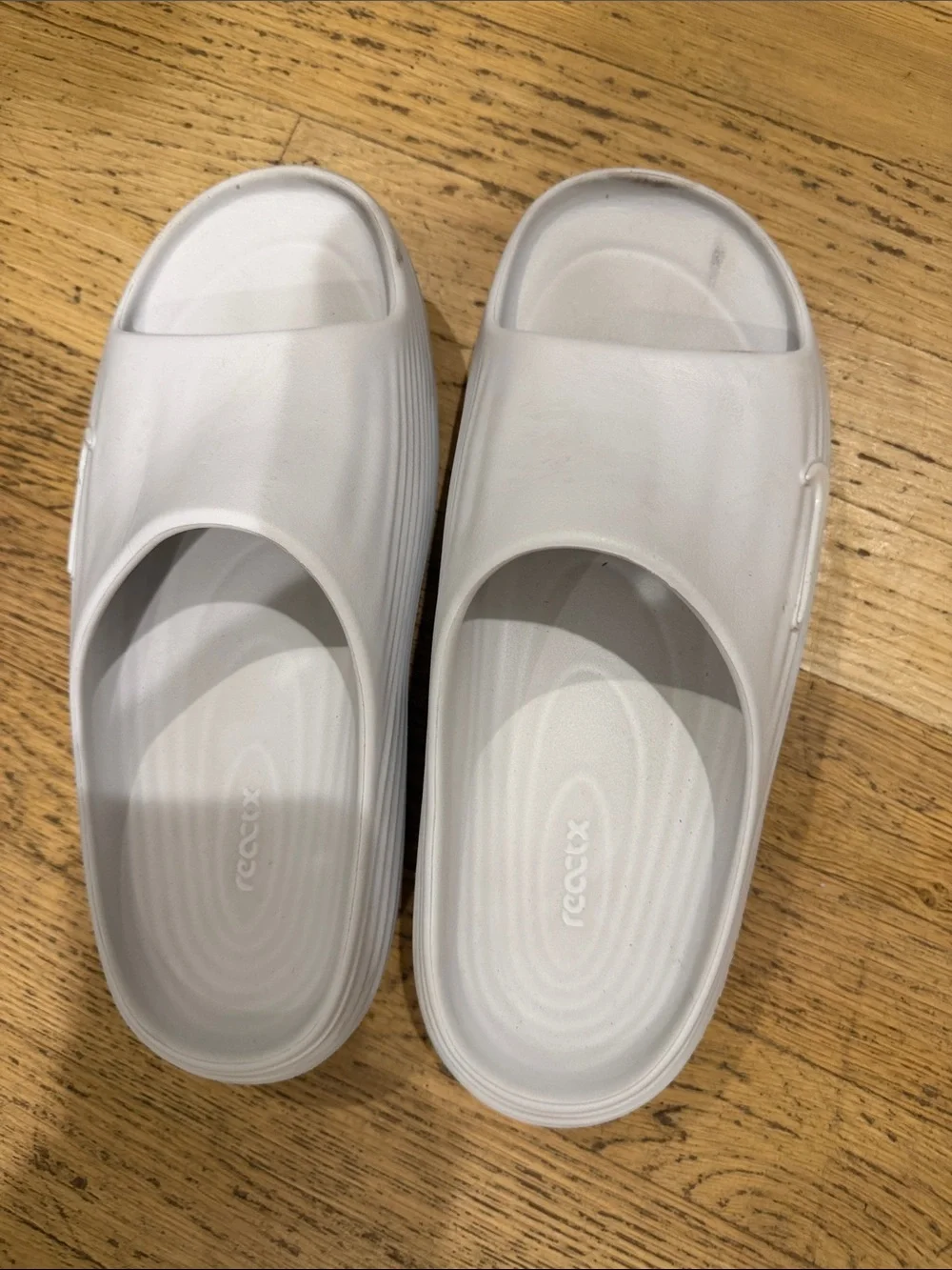 Nike Reactx White Recess Slip-On Slide Sandals /size men’s 8/womens 9